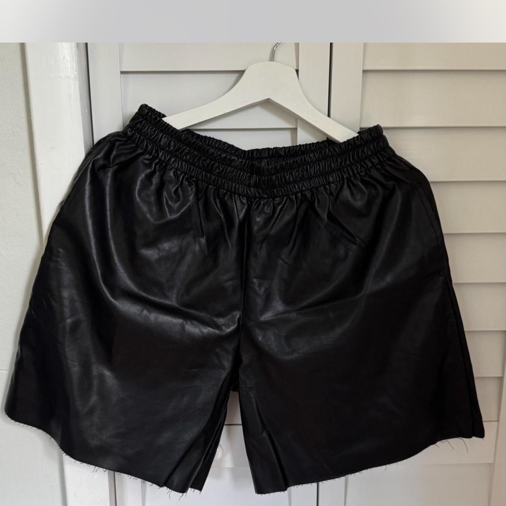 Black Bermuda Shorts with Elastic Waistband